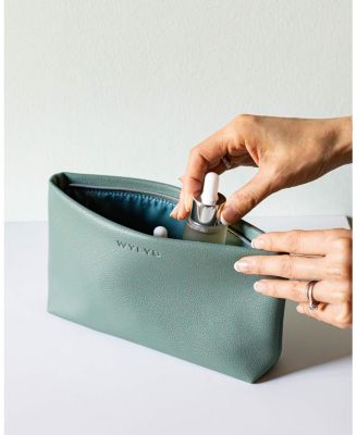 Liquid V-Lift & Sage Verte Makeup Bag