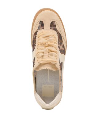 Women&#39;s Notice Sneakers