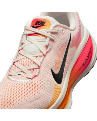 Women's Vomero 18 Sneakers