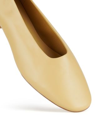 Women's Trustee Round Toe Flats
