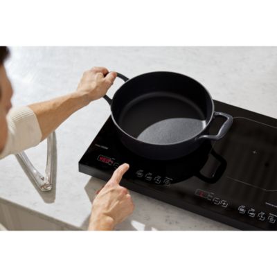 12" Enameled Cast Iron Skillet with Lid