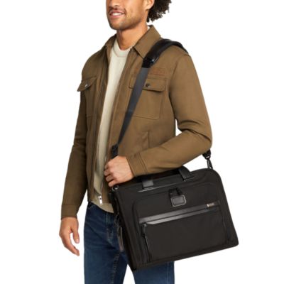 Alpha 3 Slim Deluxe Portfolio