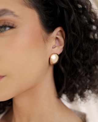 Minimal Curved Square Stud Earrings