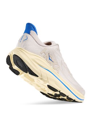 Men&#39;s Clifton 10 Sneakers in Stucco/Virtual Blue