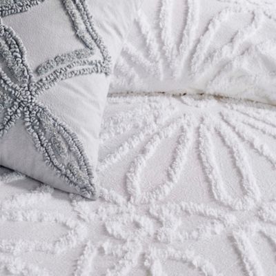Chenille Medallion Bedding Set