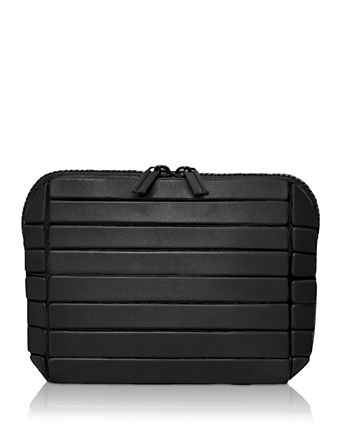 The Small Onyx Traveller Cosmetic Bag