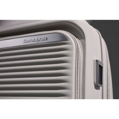 Paralux Global Expandable Spinner Carry On Suitcase