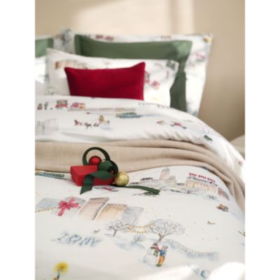 Santa in NY Duvet Cover, Queen