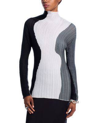 Abstract Tint Pleated Top