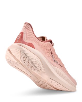 Women&#39;s Mach 6 Low Top Sneakers in Rose Latte
