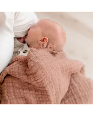 Multi Layer Ombr&eacute; Muslin Blanket