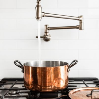 5.7 Quart Covered Stew Pot