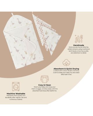 Unisex Charlie Hooded Towel & Wash Cloths Set