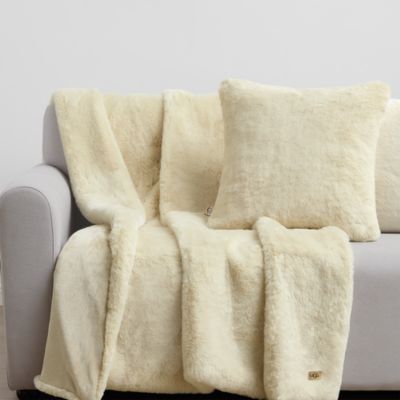Euphoria Throw