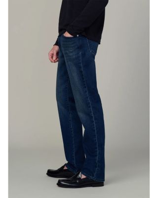 Straight Leg Jeans in Agoura