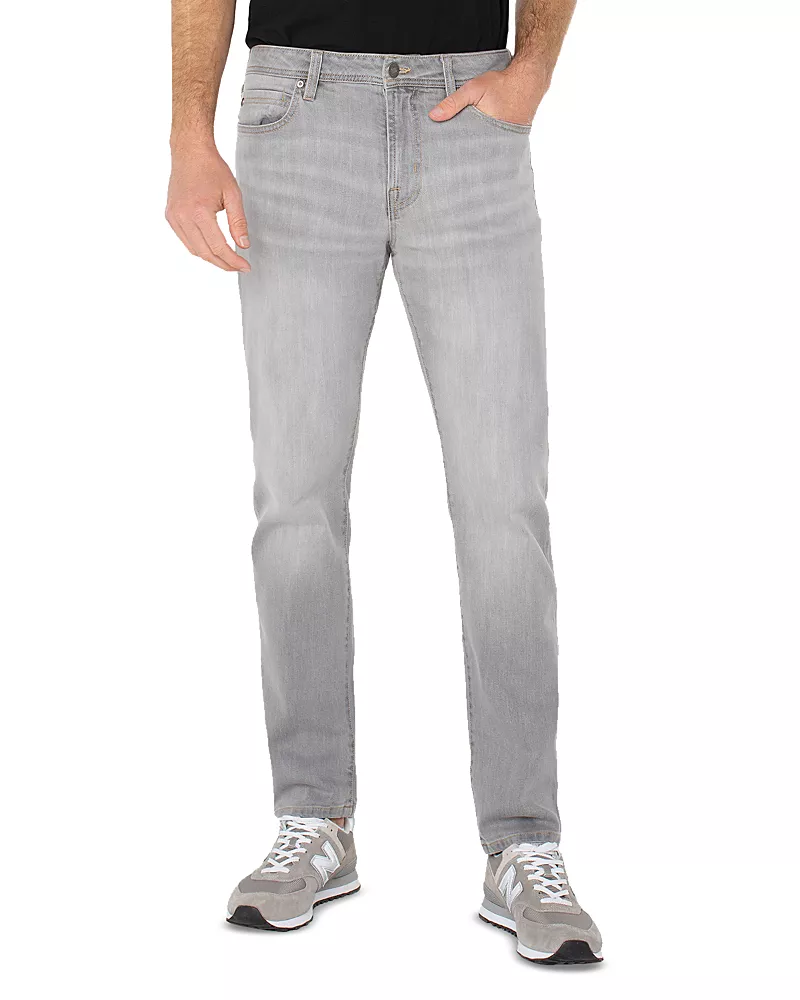 Liverpool Los Angeles Kingston Modern Straight Jeans in Weston
