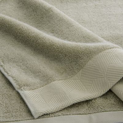 Diamond Bordo Hand Towel - Exclusive