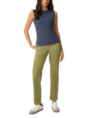 Crosshatch Mid Rise Straight Jeans in Indigo