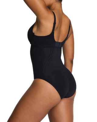 SPANXsculpt™ Go Figure High Waisted Brief