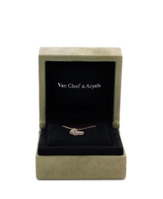  Sweet Alhambra Butterfly Pendant Necklace 18K Gold and Mother of Pearl, 15.75"