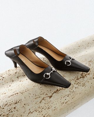 Women's Charlotte Pointed Pumps