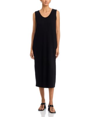 Curved V Neck Oval Dress