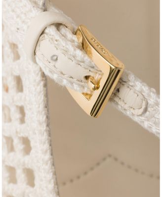  Women's Crochet Pumps