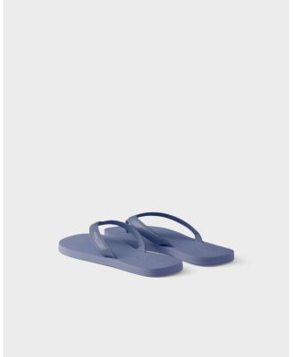  Men's Brushed Leather Flip-Flops