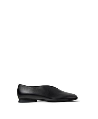  Women's Casi Myra Leather Ballerina
