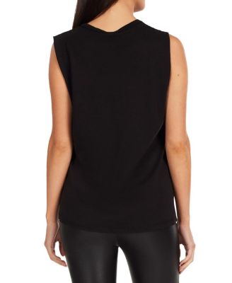  Kerry Barbell Lip Tee