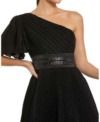 Pleated Shimmering Georgette One Shoulder Gown
