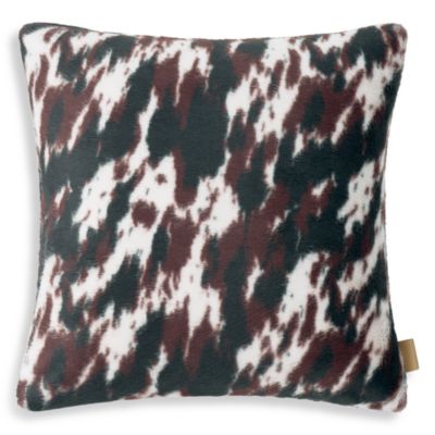 Everett Faux Fur Pillow, 20" x 20"