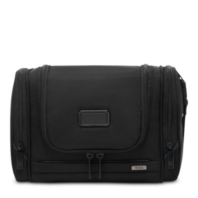 Hanging Travel Kit