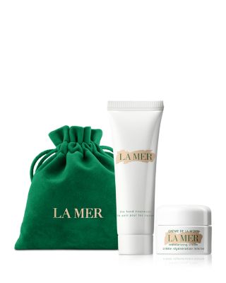 Gift with any $250 La Mer purchase!