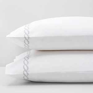 Matouk Classic Chain King Pillowcase, Pair In White