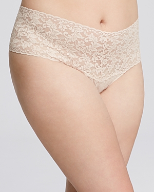 Hanky Panky Plus Signature Lace Retro Thong In Chai