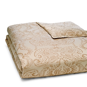 Luxury Italian bedding that impresses with fine detailing and exquisite ...