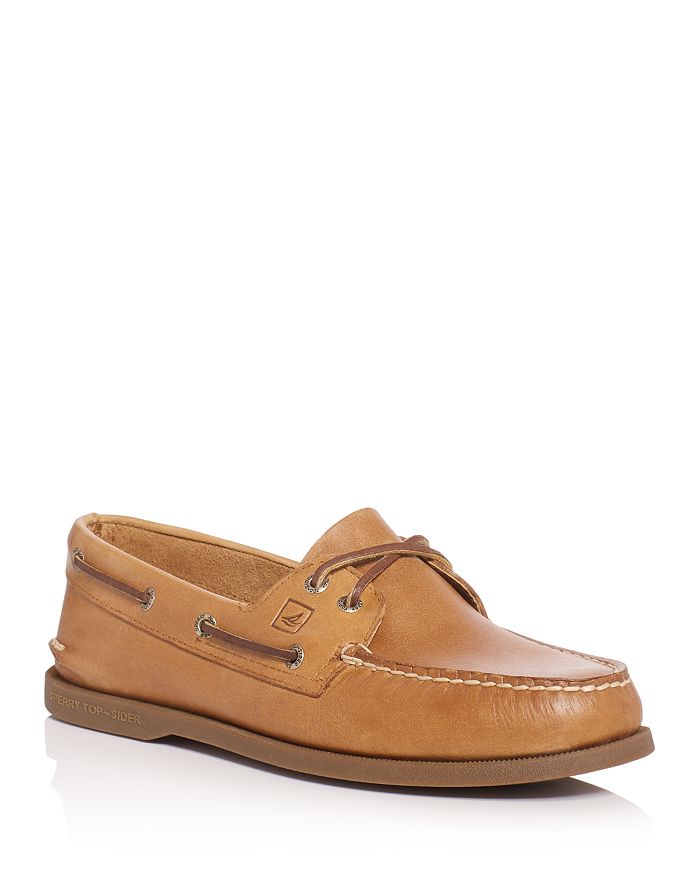 sperry nutmeg