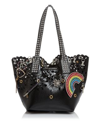 MARC BY MARC JACOBS マーク バイ マーク ジェイコブス Laser Cut Embellished Wingman Tote レザー カットアンベリッシュド ウィングマン スタッズ トートバッグ ブラック MARC JACOBS Wingman Laser Cut Embellished Patent Leather Tote