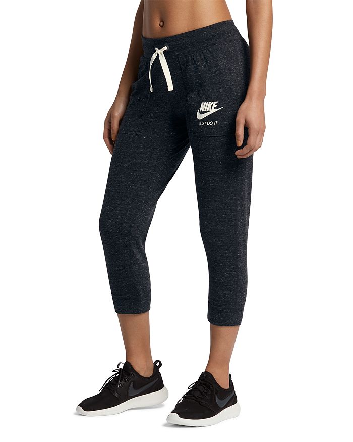 nike jogger pants women