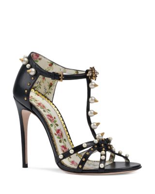 snow white and the gucci stiletto