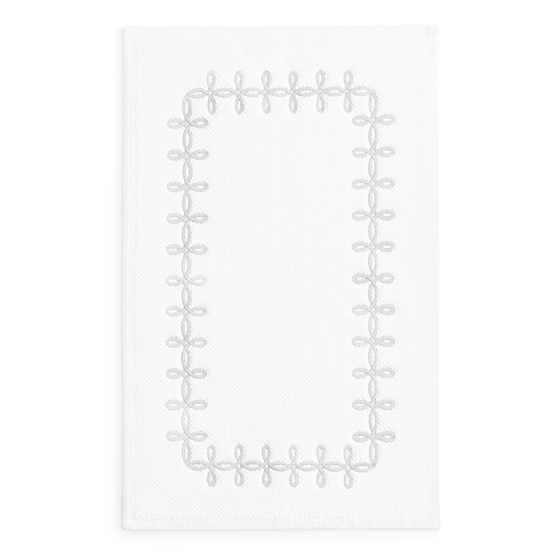 Matouk Gordian Knot Milagro Bath Rug - Exclusive In White/pearl Gray