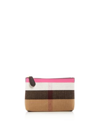 burberry duncan pouch