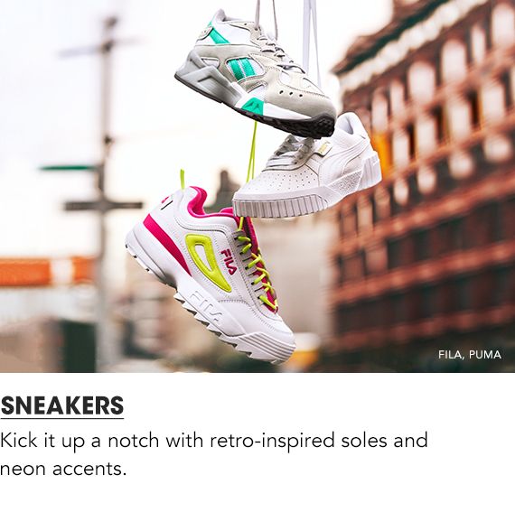 bloomingdales clearance shoes
