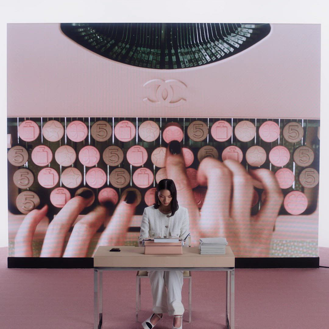 CHANEL LES 4 OMBRES BOUTONS Multi Effect Quadra Eyeshadow