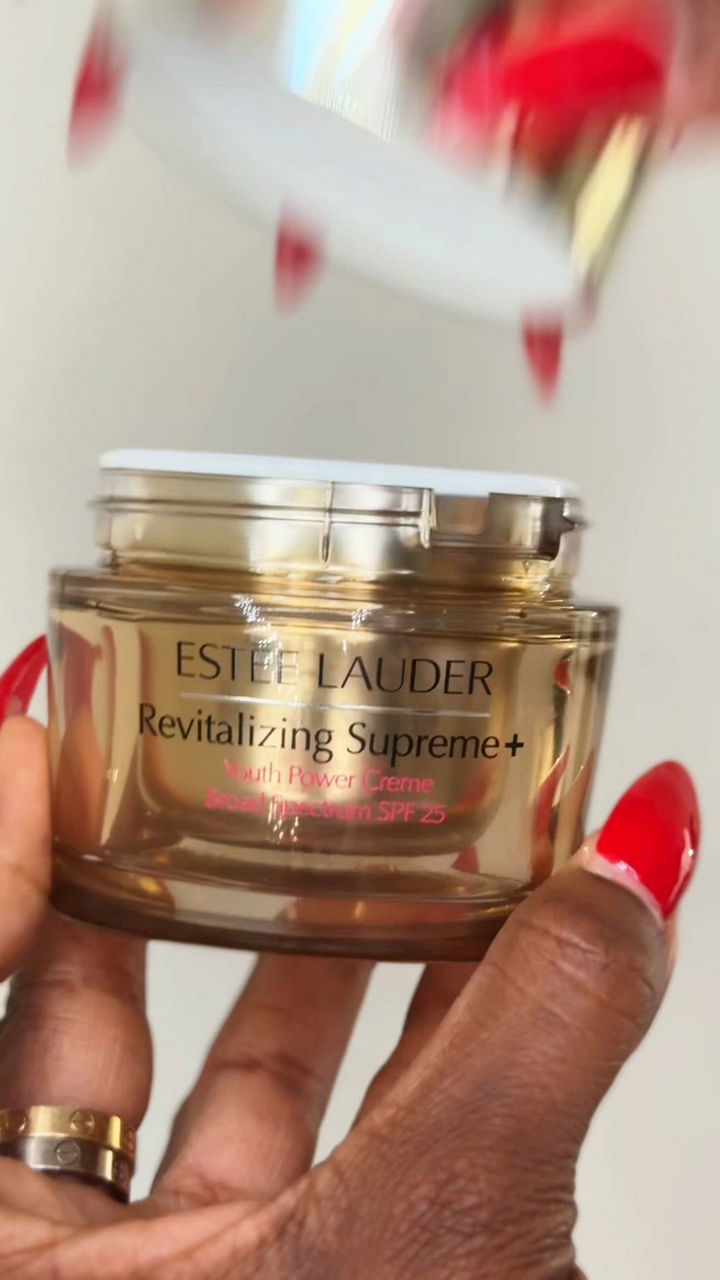 Estée Lauder Revitalizing Supreme+ Youth Power Creme SPF 25