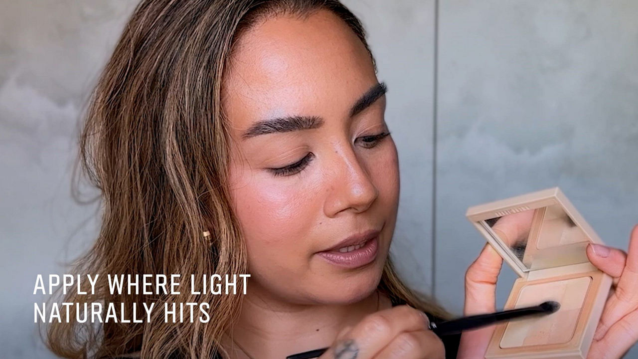 Bobbi Brown Nude Finish Illuminating Pressed Setting Powder
