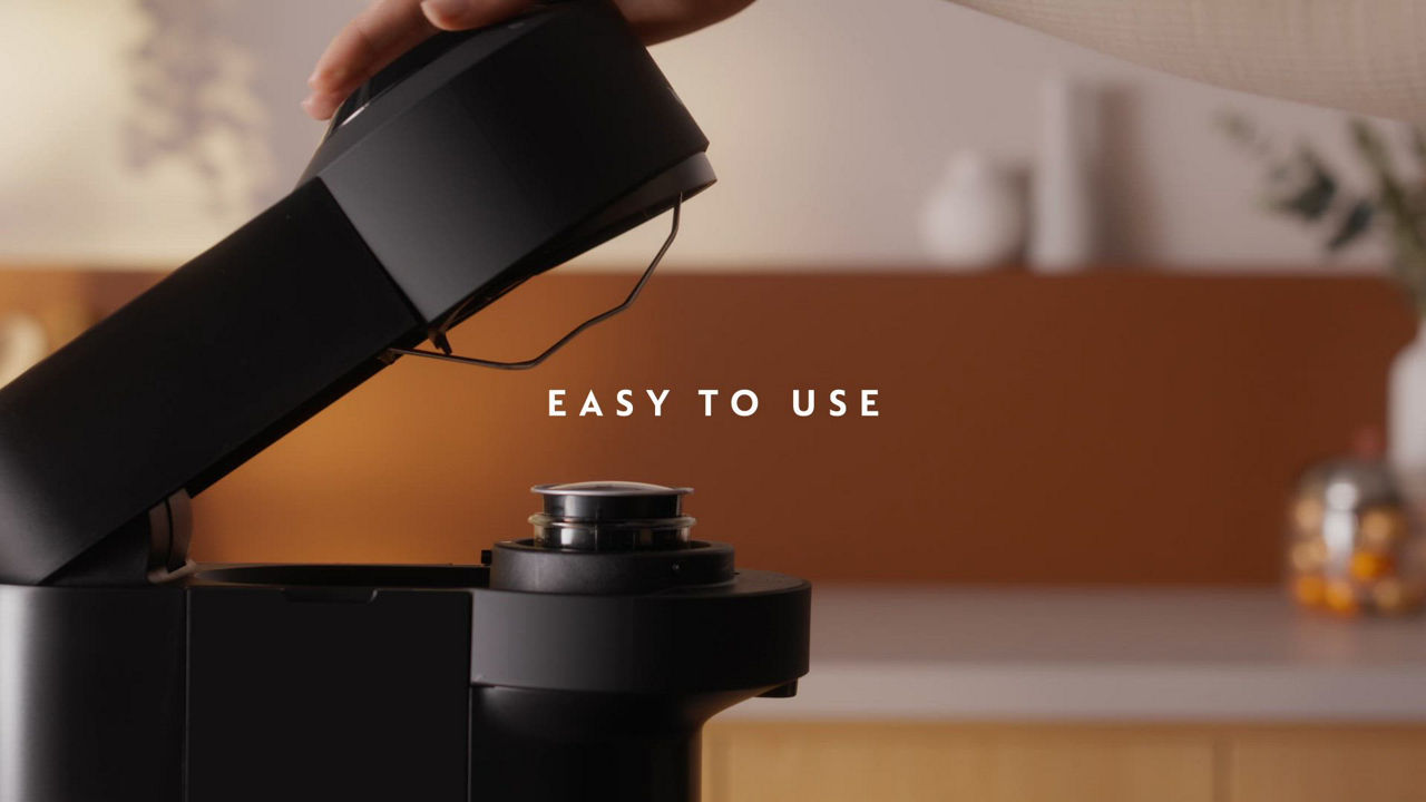 Nespresso Vertuo Next Deluxe by Breville with Aeroccino Milk