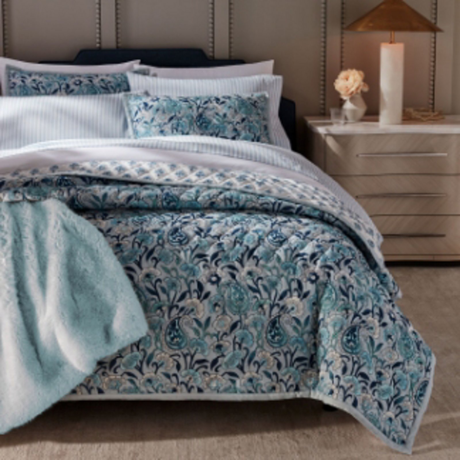 Aqua Home