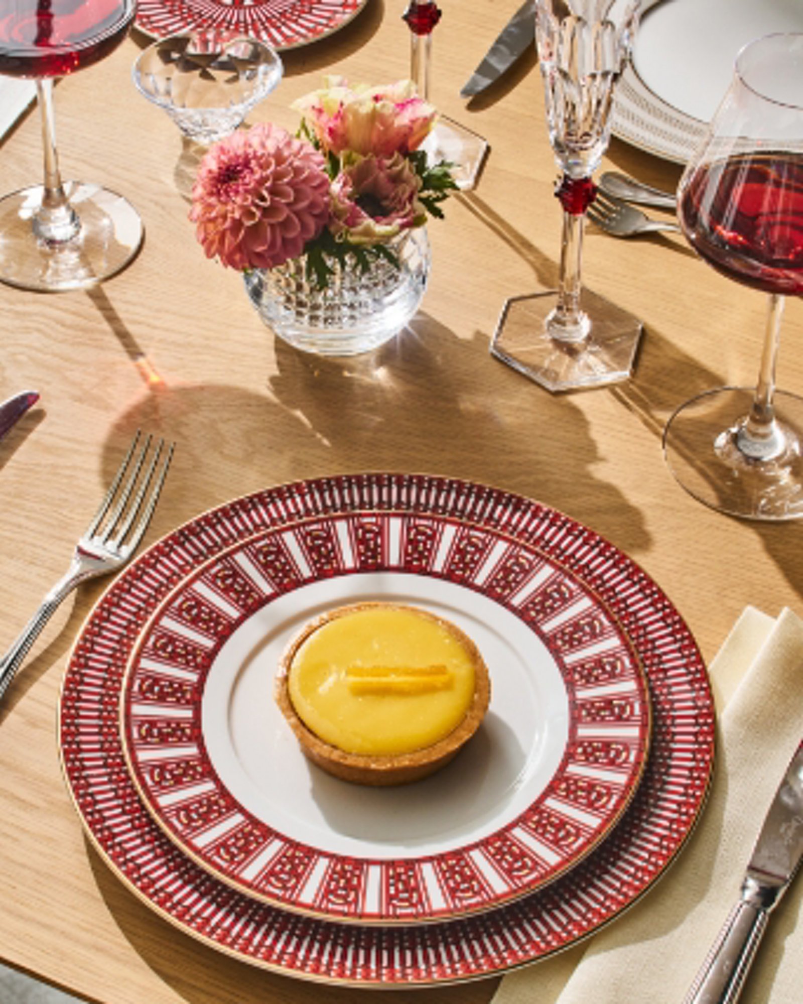 LUXURY DINING